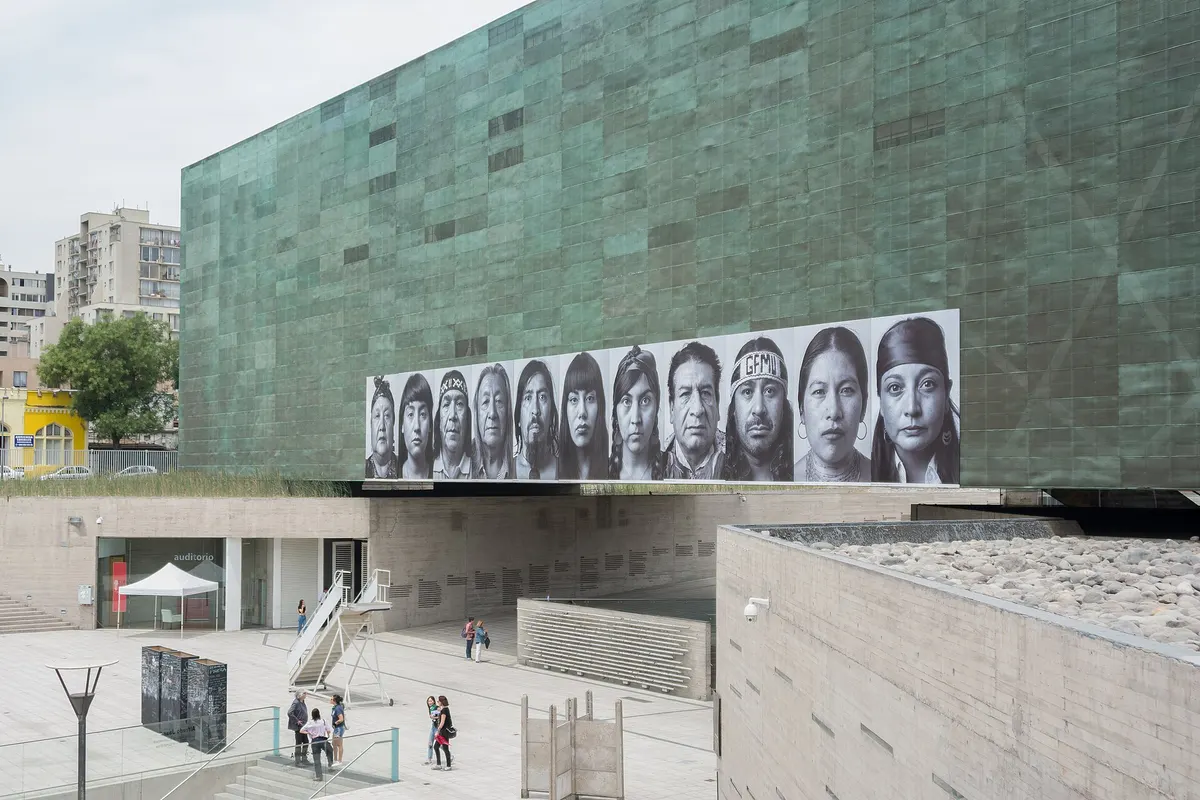 Museu de la Memoria y los Derechos Humanos em Santiago