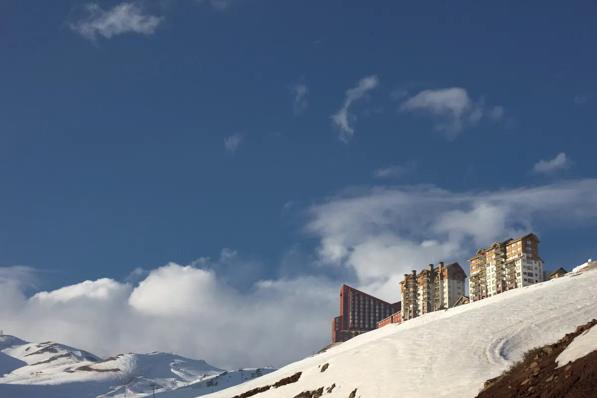 Neve na Cordilheira dos Andes perto de Santiago